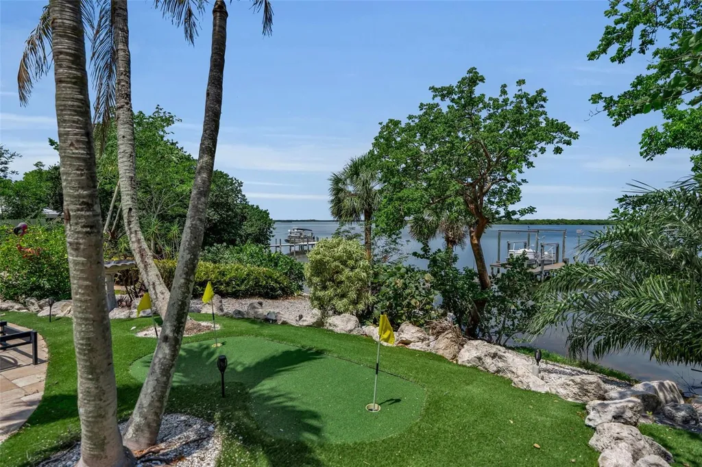 70 Mound Place Terra Ceia FL 34250