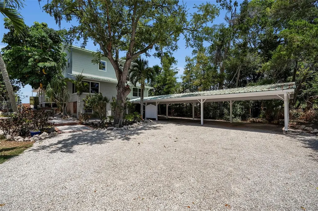 70 Mound Place Terra Ceia FL 34250