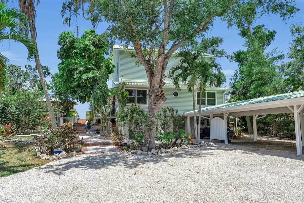 70 Mound Place Terra Ceia FL 34250