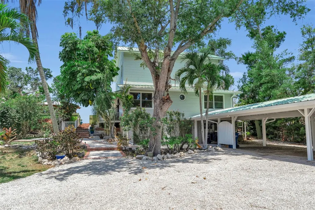 70 Mound Place Terra Ceia FL 34250