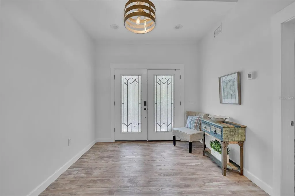 70 Mound Place Terra Ceia FL 34250