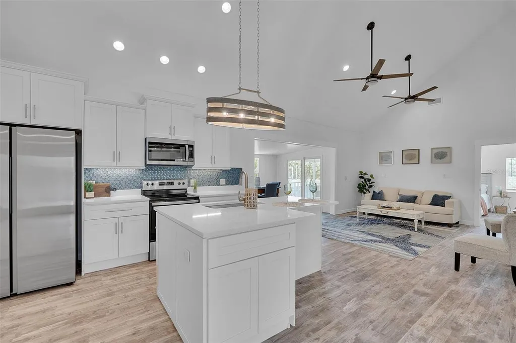 70 Mound Place Terra Ceia FL 34250