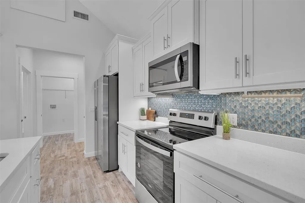 70 Mound Place Terra Ceia FL 34250