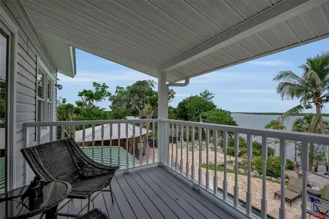 70 Mound Place Terra Ceia FL 34250