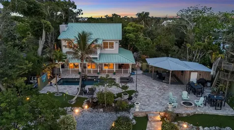 70 Mound Place Terra Ceia FL 34250