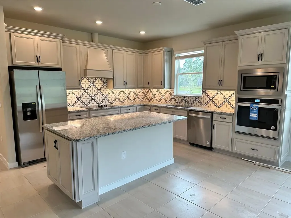 6114 Arbor Watch Loop Orlando FL 32829