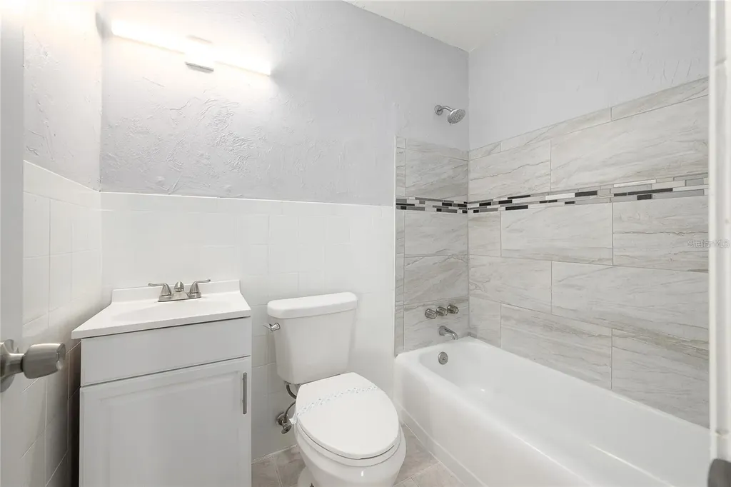 4824 Shoshone Street Orlando FL 32819