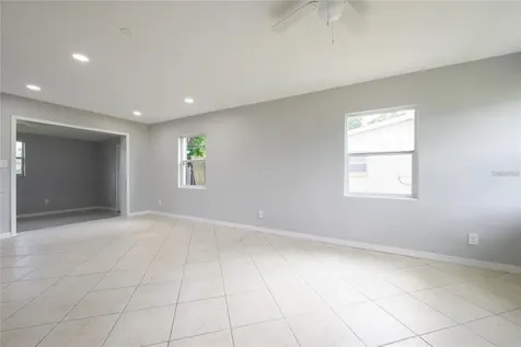 4824 Shoshone Street Orlando FL 32819