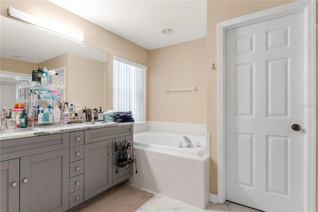 11436 Georgetown Circle Tampa FL 33635