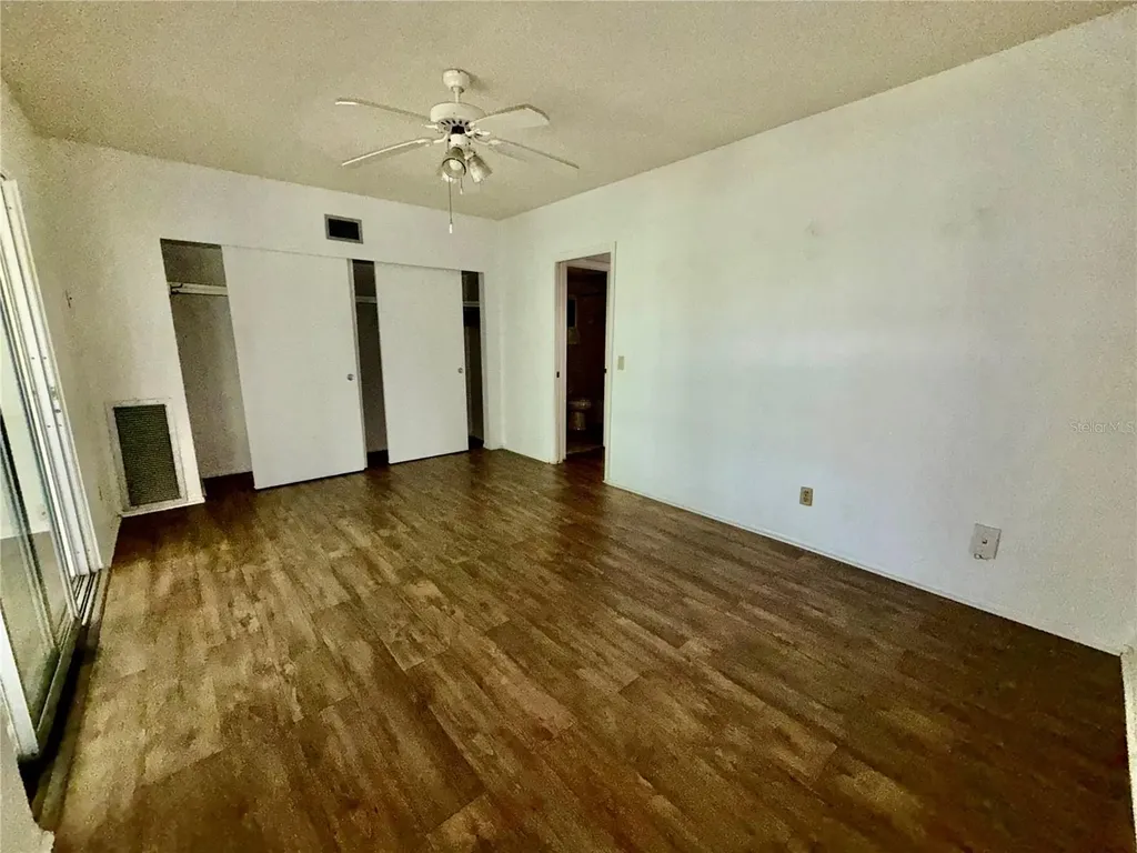2466 Ecuadorian Way Clearwater FL 33763
