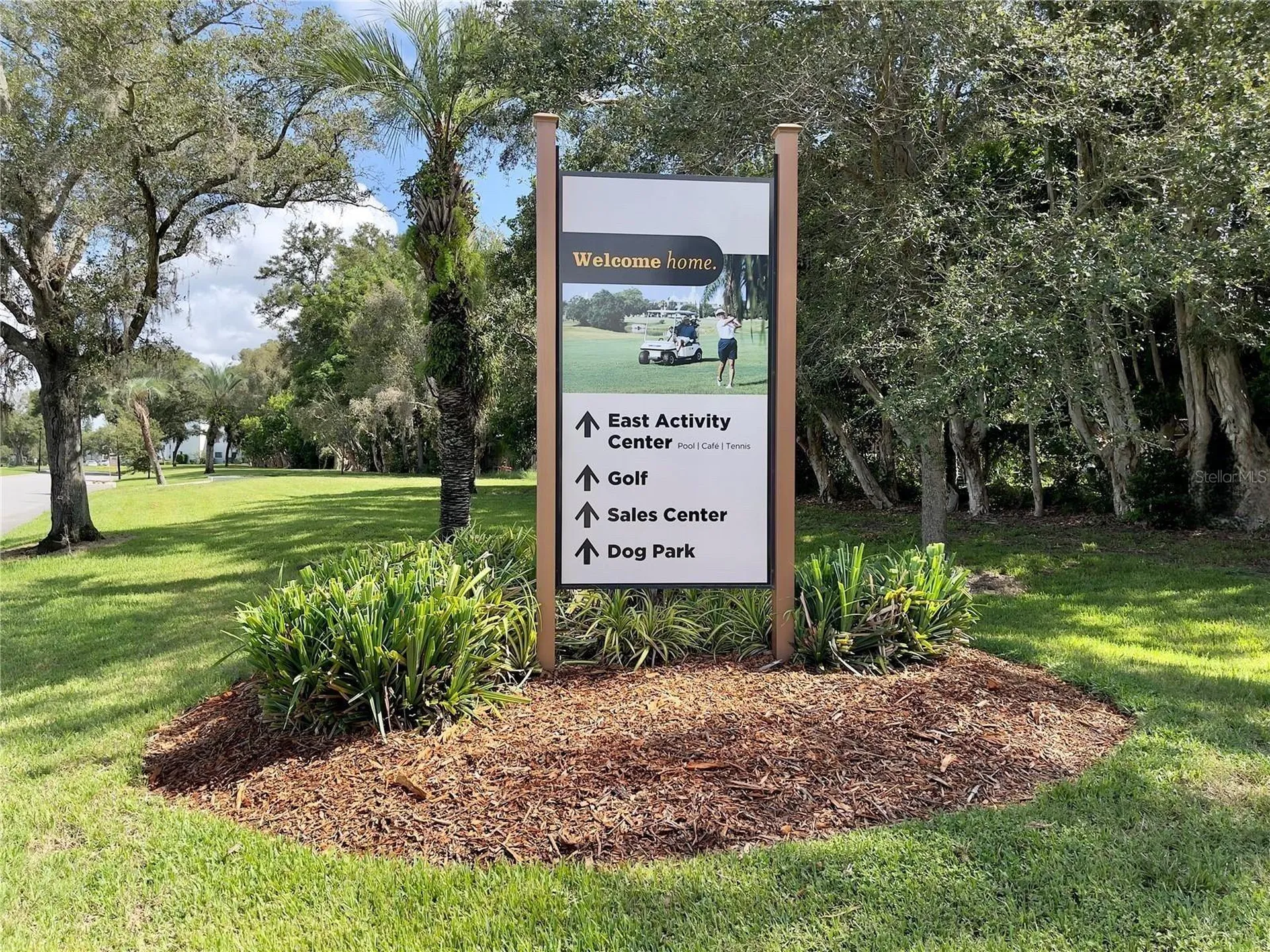 2466 Ecuadorian Way Clearwater FL 33763