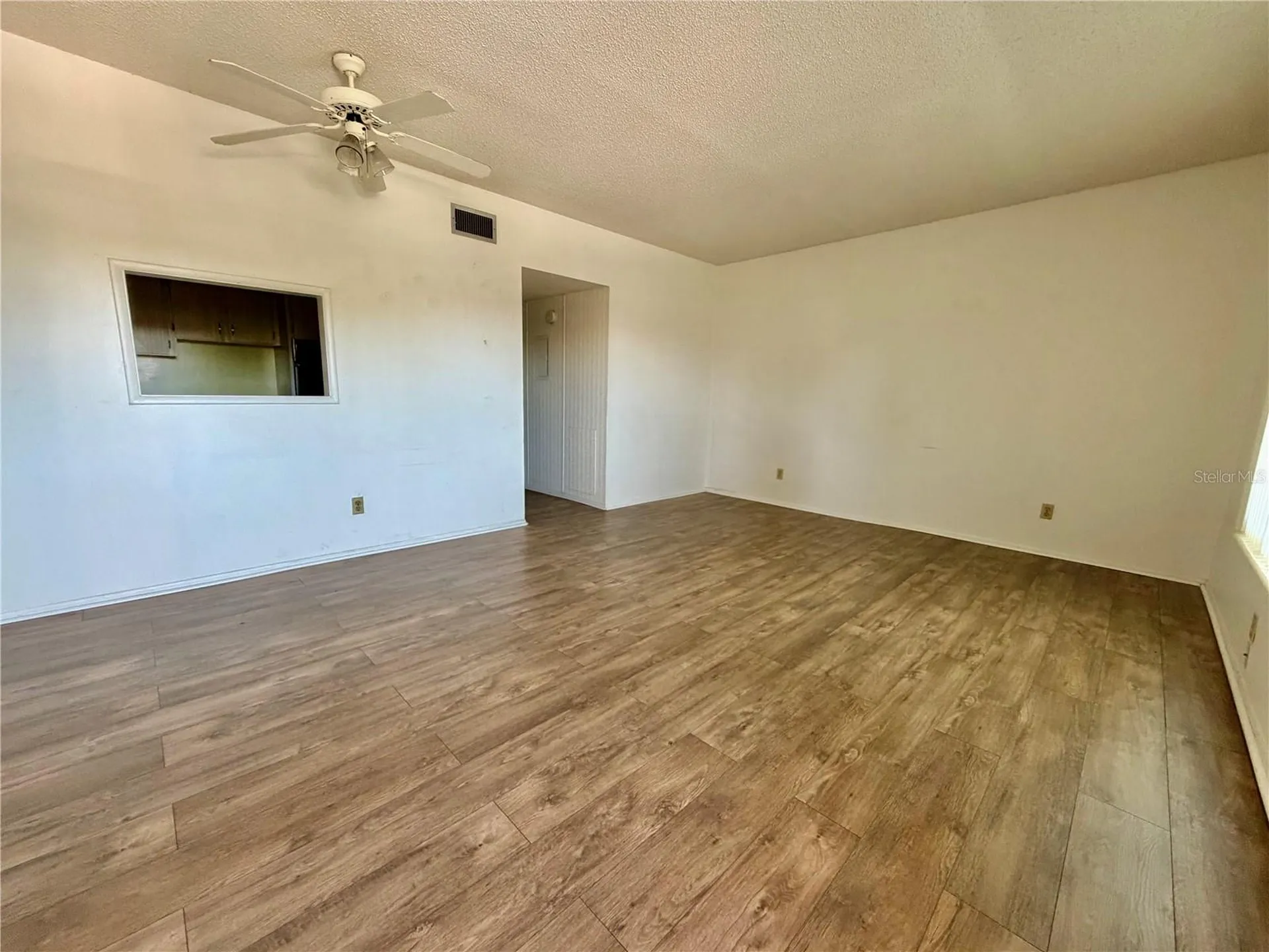 2466 Ecuadorian Way Clearwater FL 33763