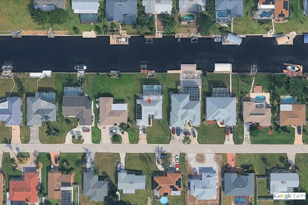 1433 SE 28th Terrace Cape Coral FL 33904