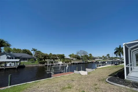 1433 SE 28th Terrace Cape Coral FL 33904