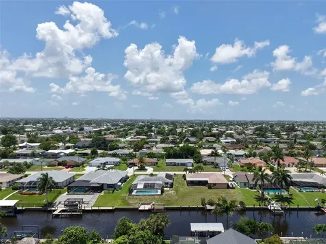1433 SE 28th Terrace Cape Coral FL 33904