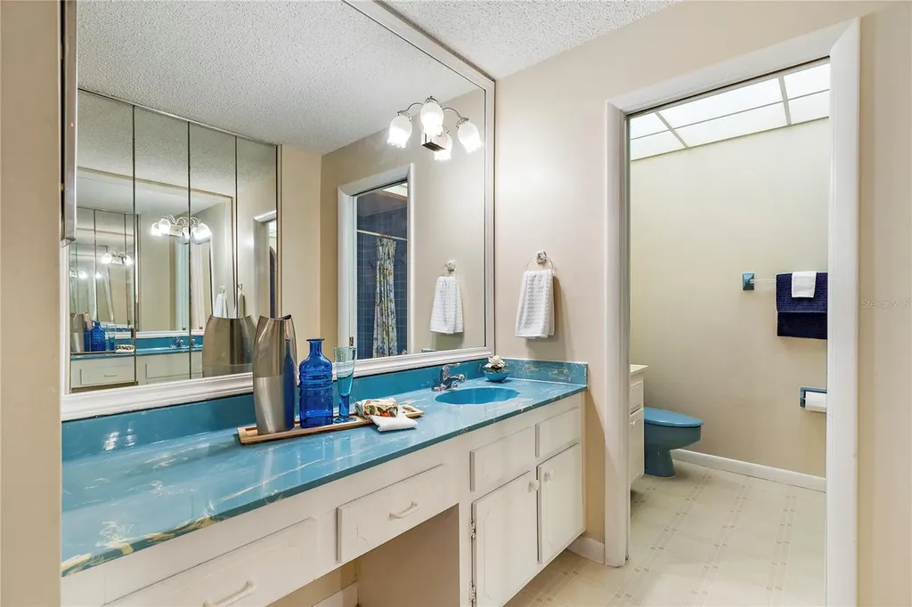 504 Cordova Green Seminole FL 33777