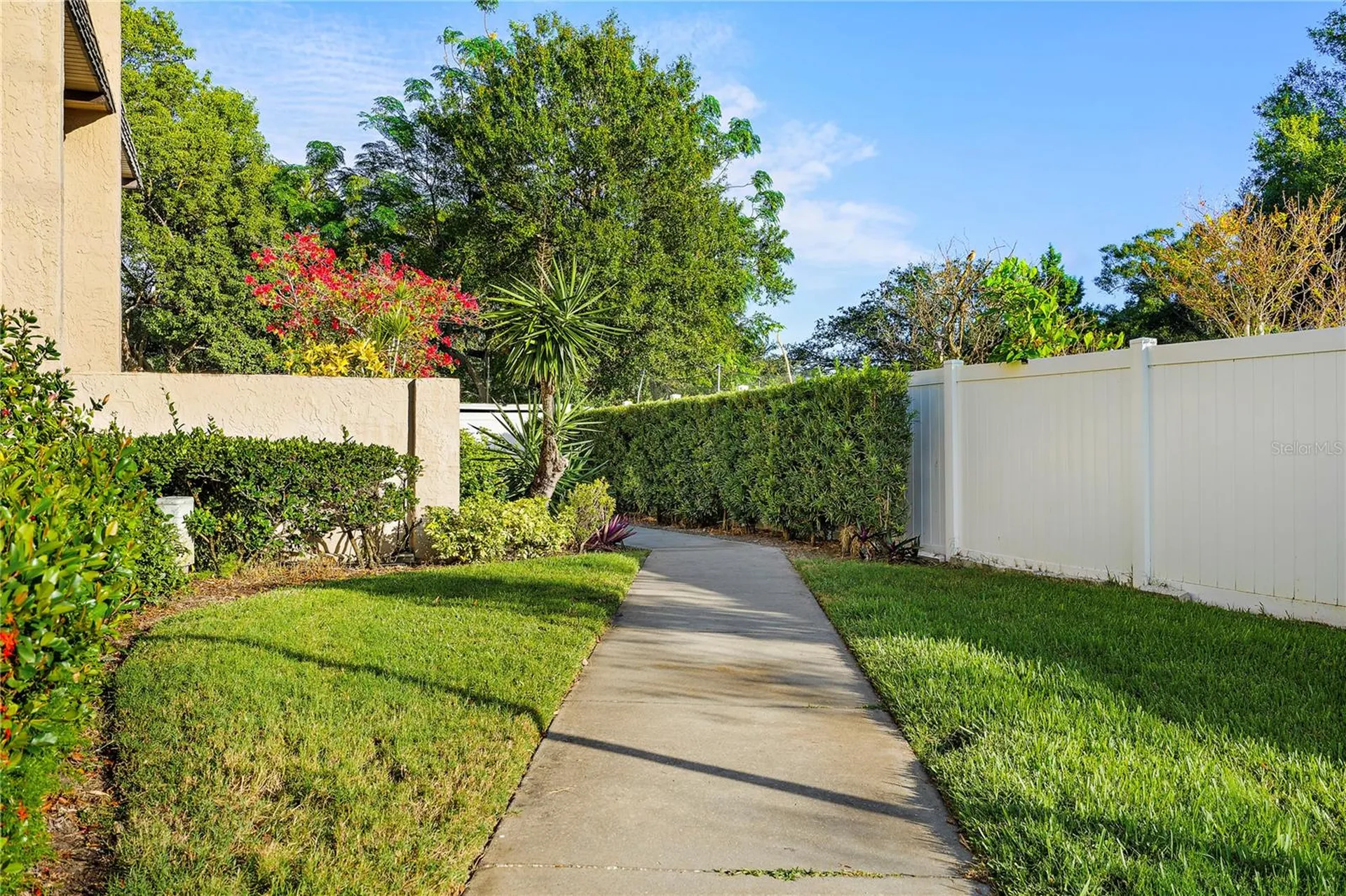 504 Cordova Green Seminole FL 33777