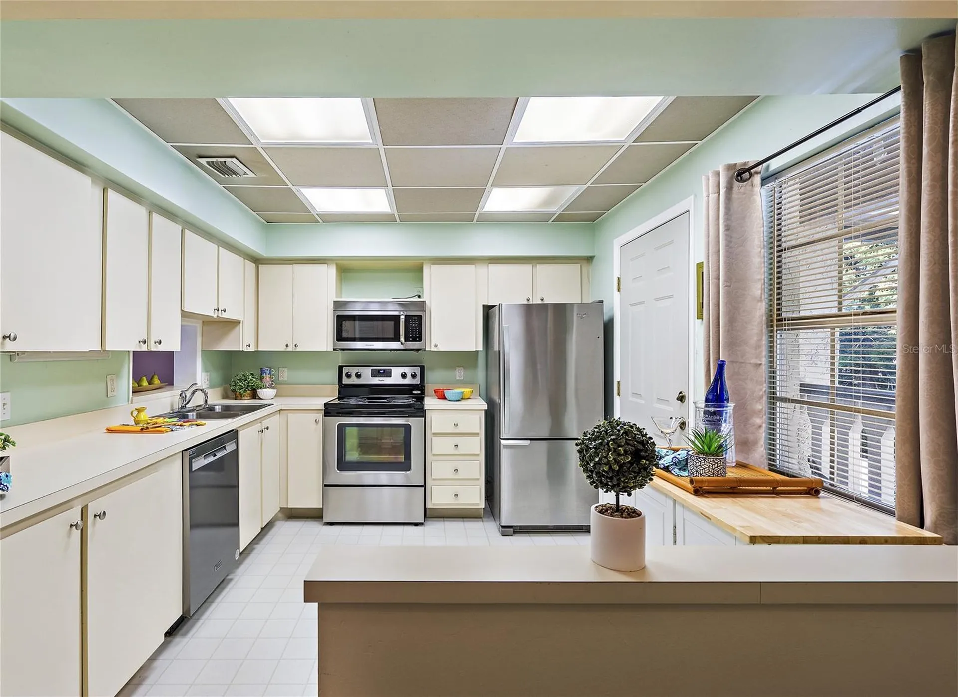 504 Cordova Green Seminole FL 33777