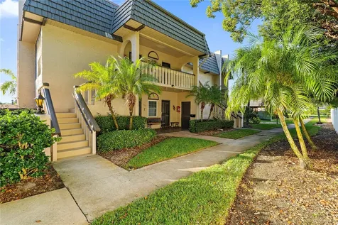 504 Cordova Green Seminole FL 33777