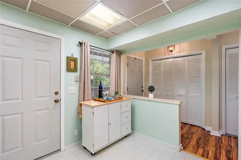 504 Cordova Green Seminole FL 33777