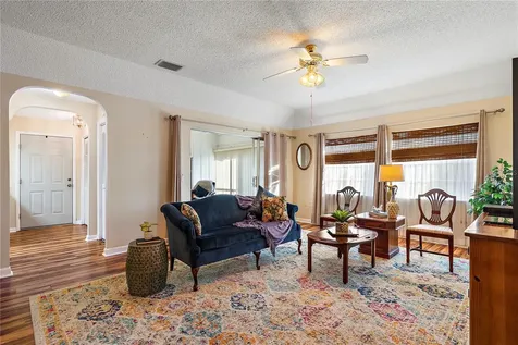 504 Cordova Green Seminole FL 33777