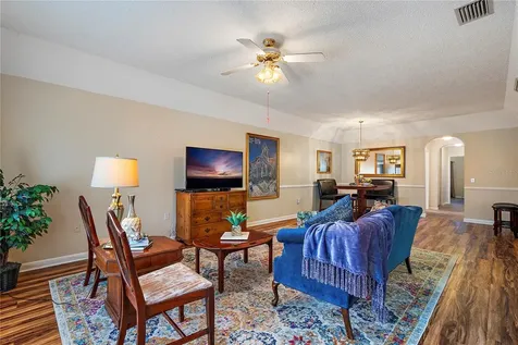 504 Cordova Green Seminole FL 33777