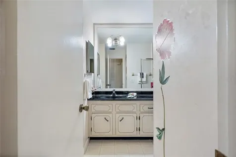504 Cordova Green Seminole FL 33777