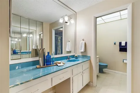 504 Cordova Green Seminole FL 33777