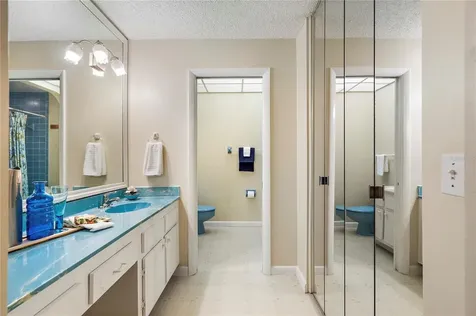 504 Cordova Green Seminole FL 33777