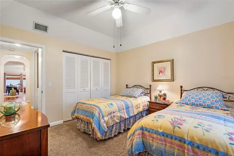 504 Cordova Green Seminole FL 33777