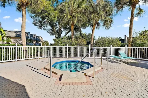 504 Cordova Green Seminole FL 33777