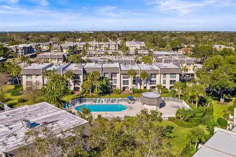504 Cordova Green Seminole FL 33777