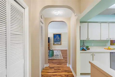 504 Cordova Green Seminole FL 33777