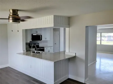 5004 22nd Avenue W Bradenton FL 34209