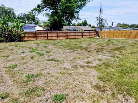 5004 22nd Avenue W Bradenton FL 34209