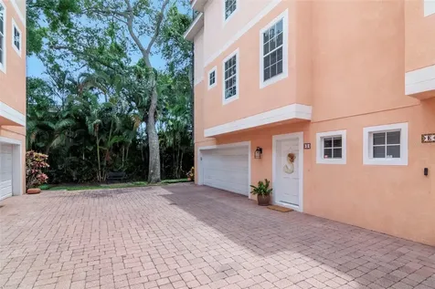 3025 W Grovewood Court Tampa FL 33629