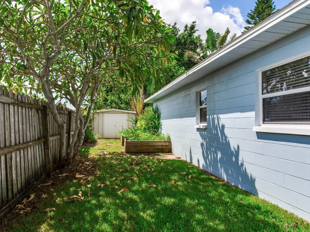 3662 24th Avenue N St Petersburg FL 33713