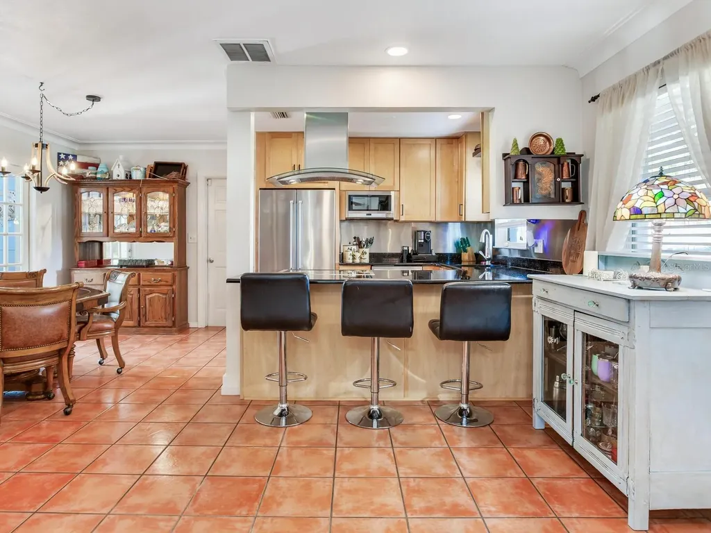 3662 24th Avenue N St Petersburg FL 33713