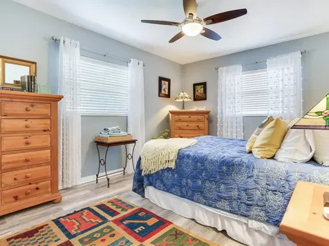 3662 24th Avenue N St Petersburg FL 33713