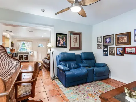 3662 24th Avenue N St Petersburg FL 33713
