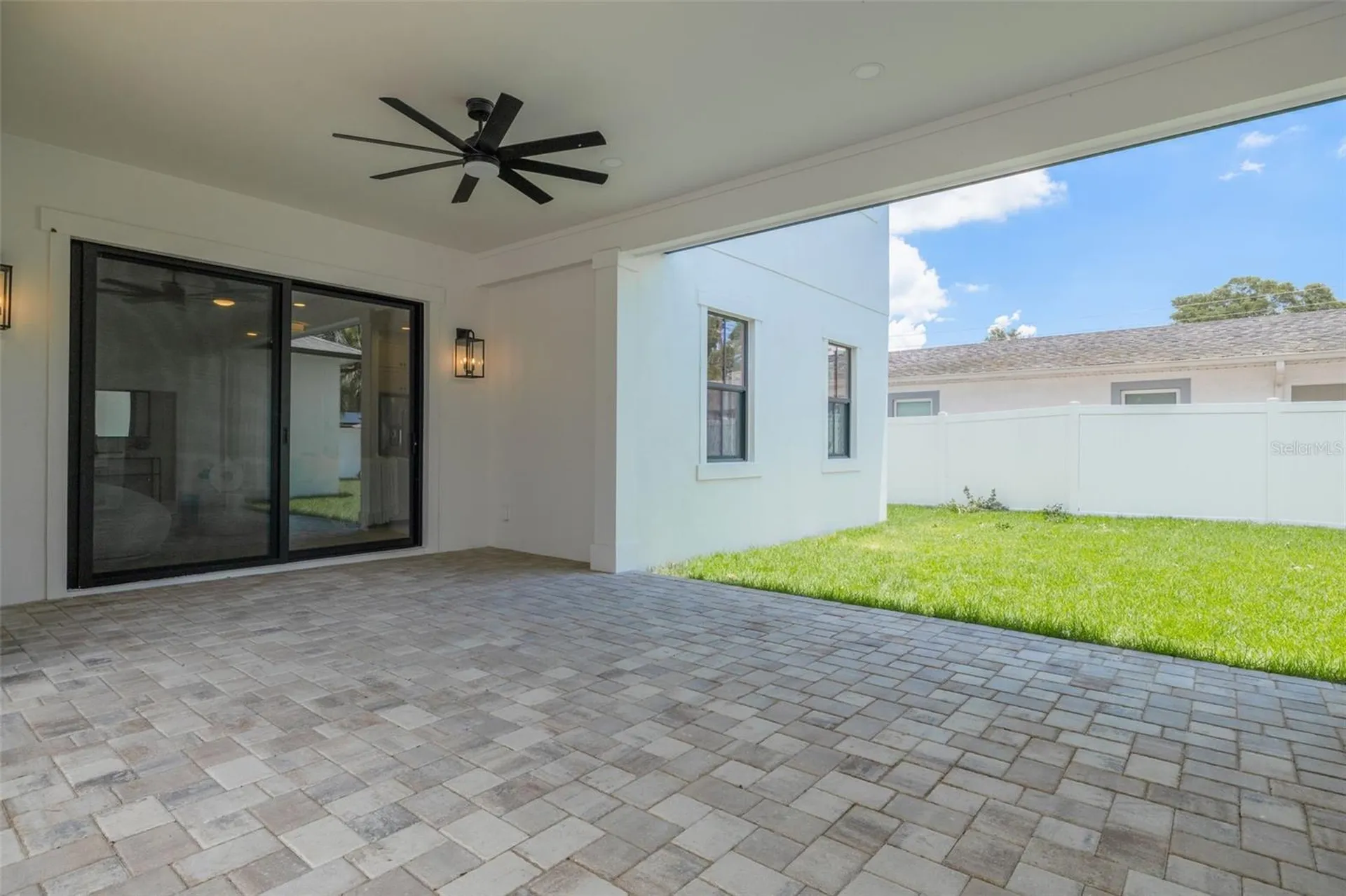 520 48th Avenue N St Petersburg FL 33703