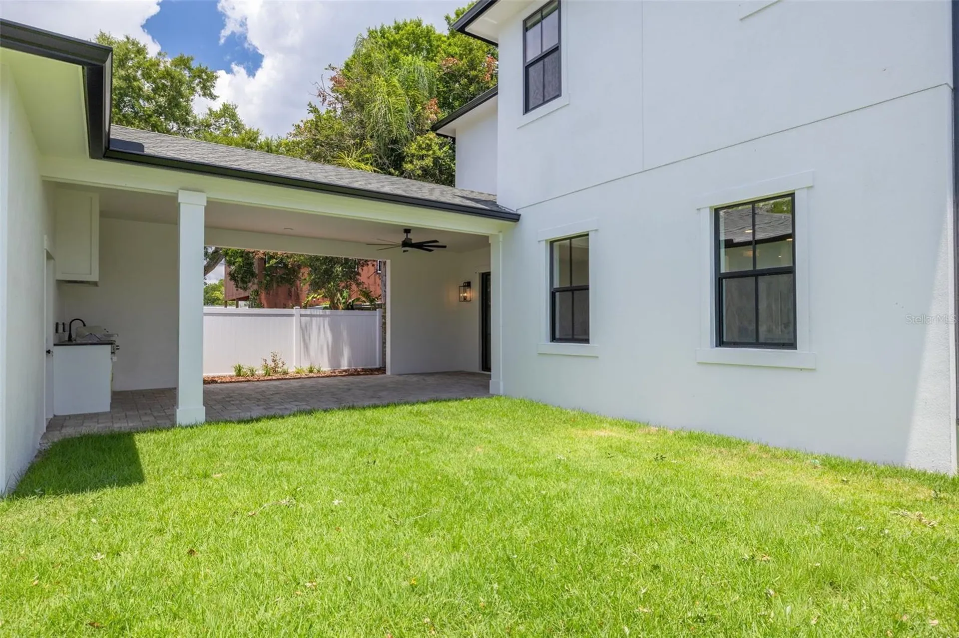 520 48th Avenue N St Petersburg FL 33703