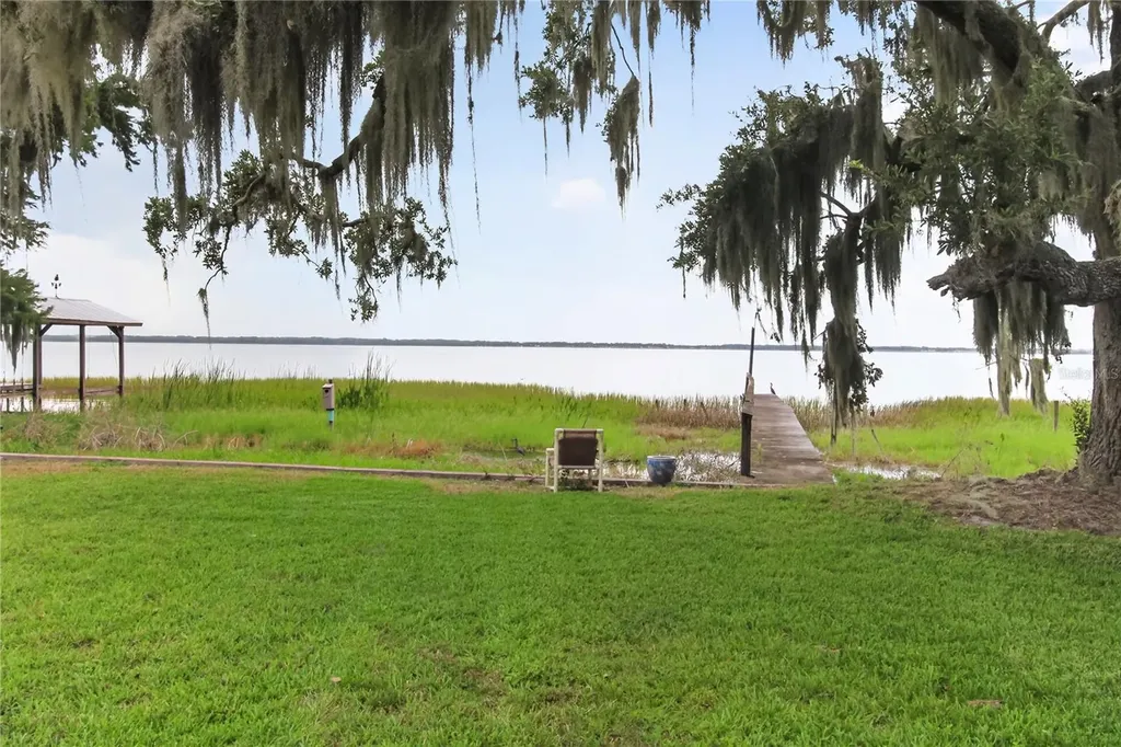 32805 Lake Eustis Drive Tavares FL 32778