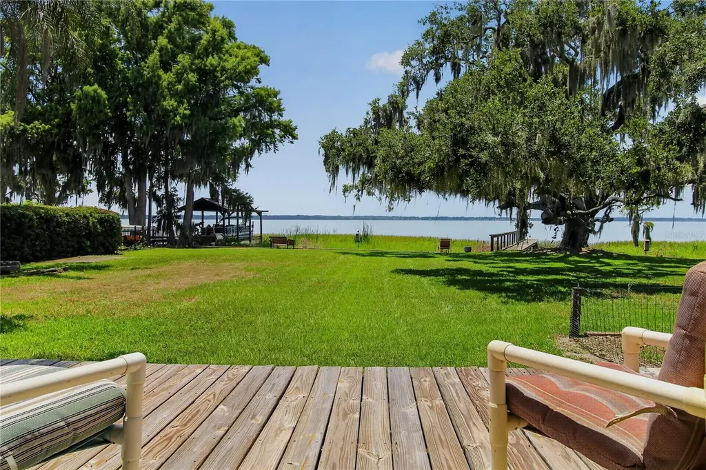 32805 Lake Eustis Drive Tavares FL 32778