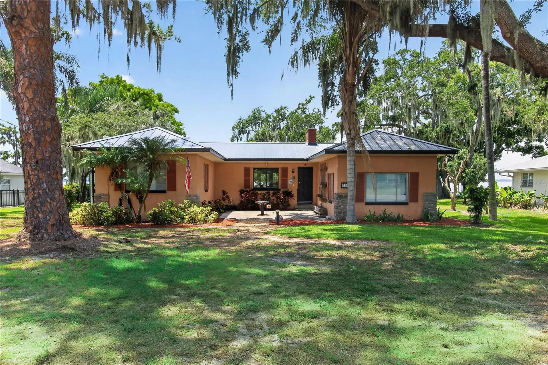 32805 Lake Eustis Drive Tavares FL 32778