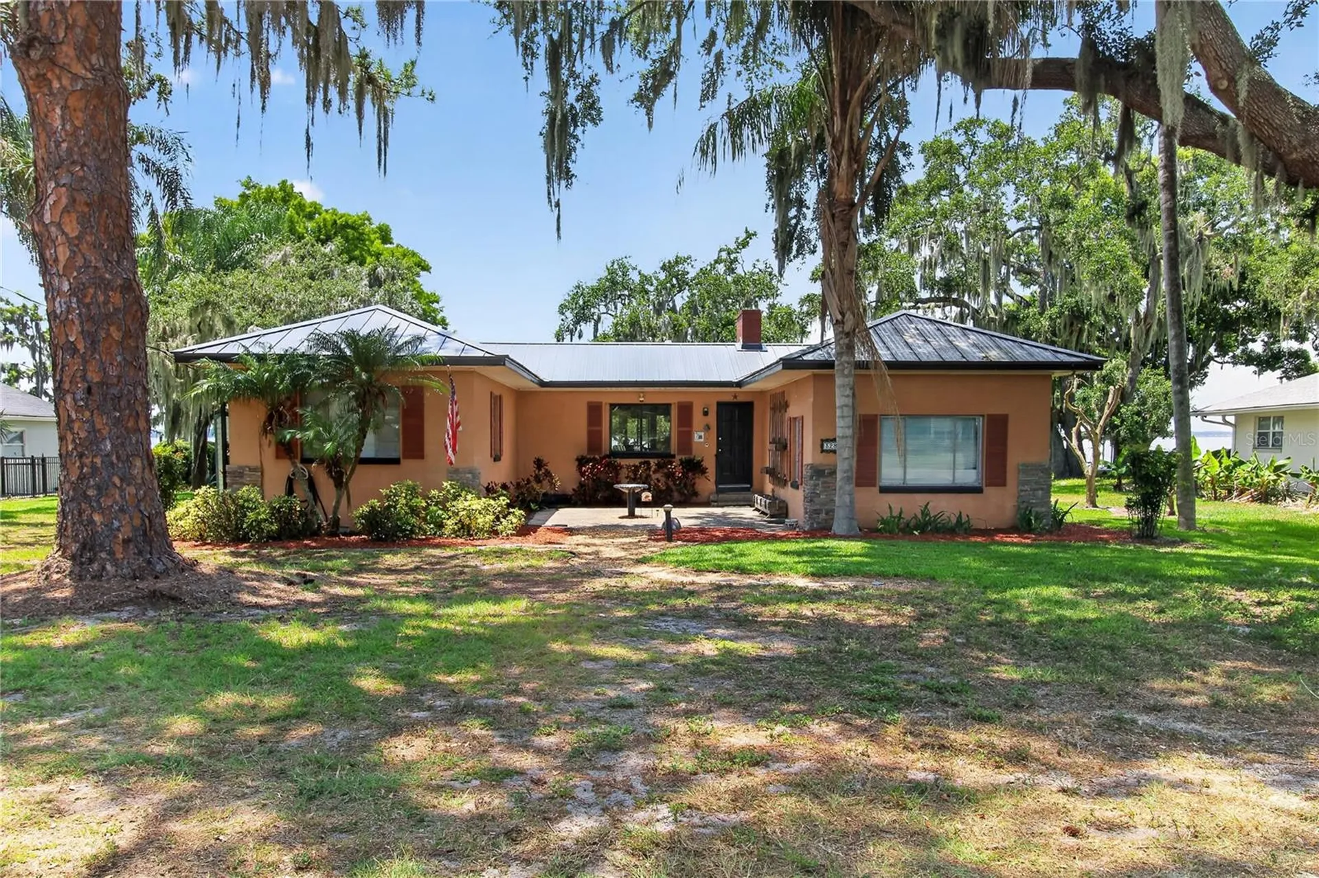 32805 Lake Eustis Drive Tavares FL 32778
