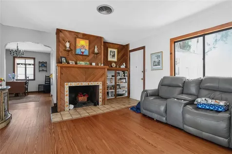32805 Lake Eustis Drive Tavares FL 32778