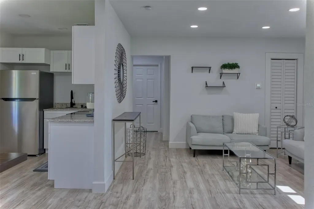 1301 Woodbine Street Clearwater FL 33755