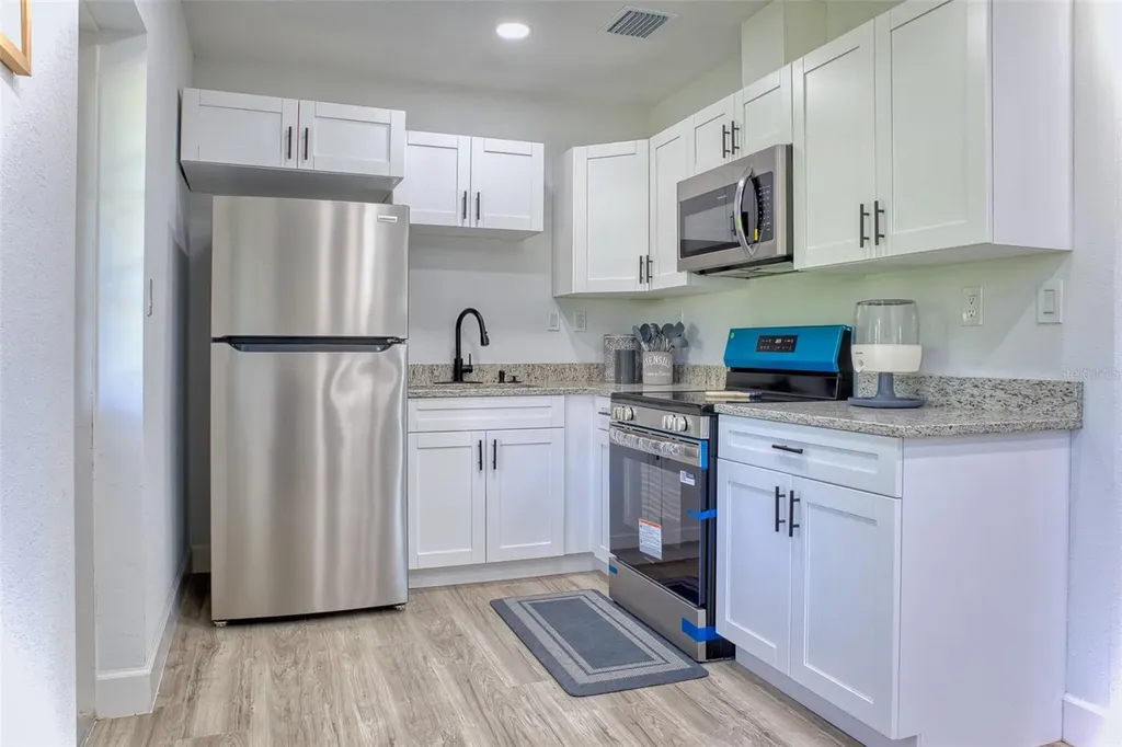 1301 Woodbine Street Clearwater FL 33755