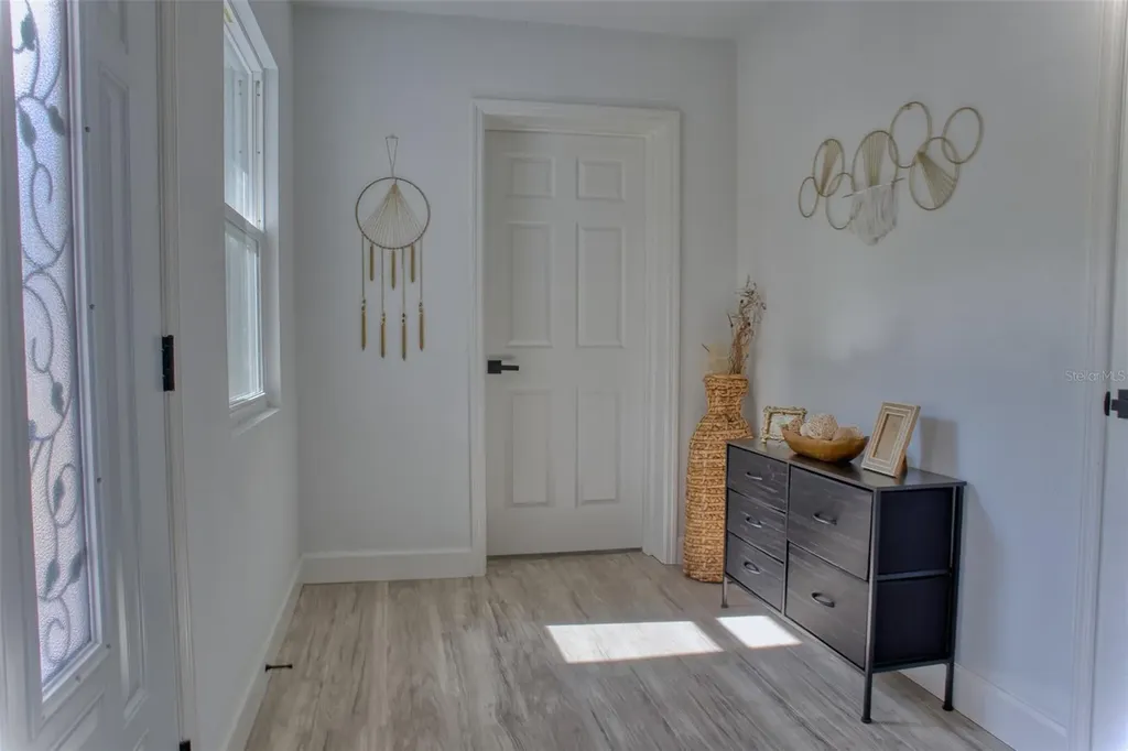 1301 Woodbine Street Clearwater FL 33755